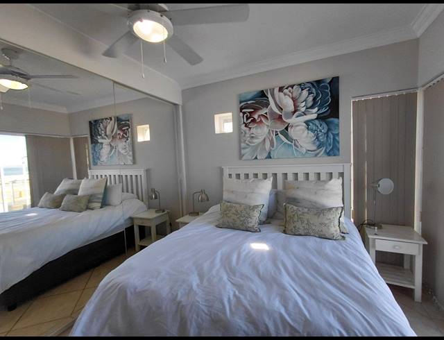 2 BEDROOM APARTMENT FOR SALE IN JEFFREYS BAY CENTRAL